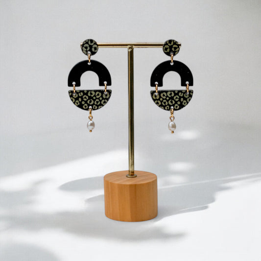 Sage - LEOPARD Statement met Zoetwaterparel Goud